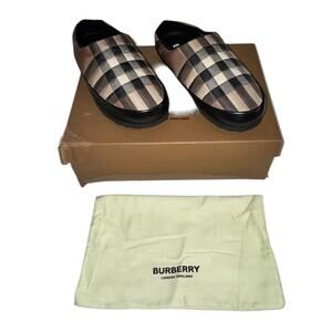 NEW Burberry Northhaven Check Quilted Slippers Men’s Size 43 US Size 10